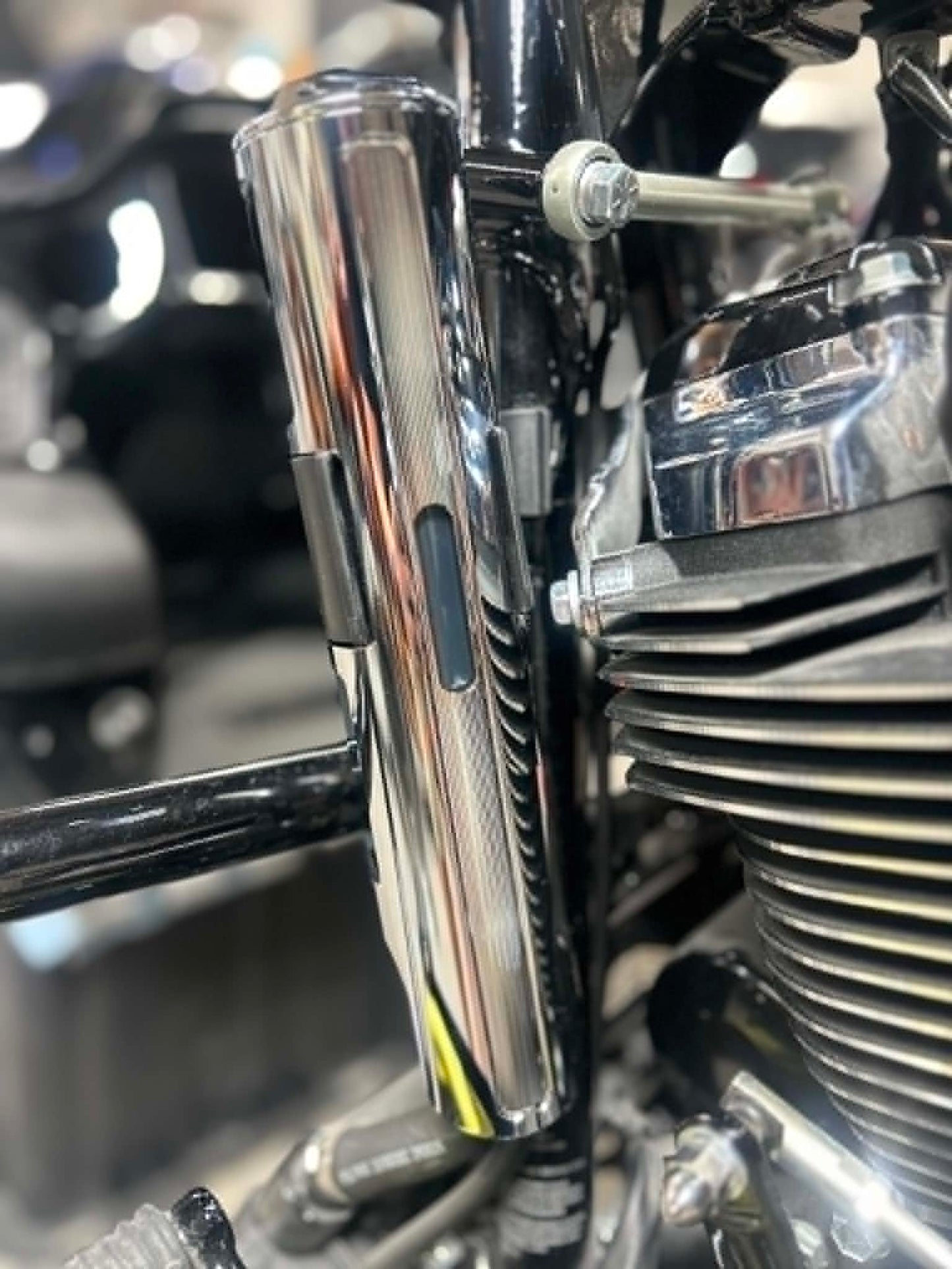 Water Reservoir Cover for 23.5-up VVT Harley-Davidson Touring