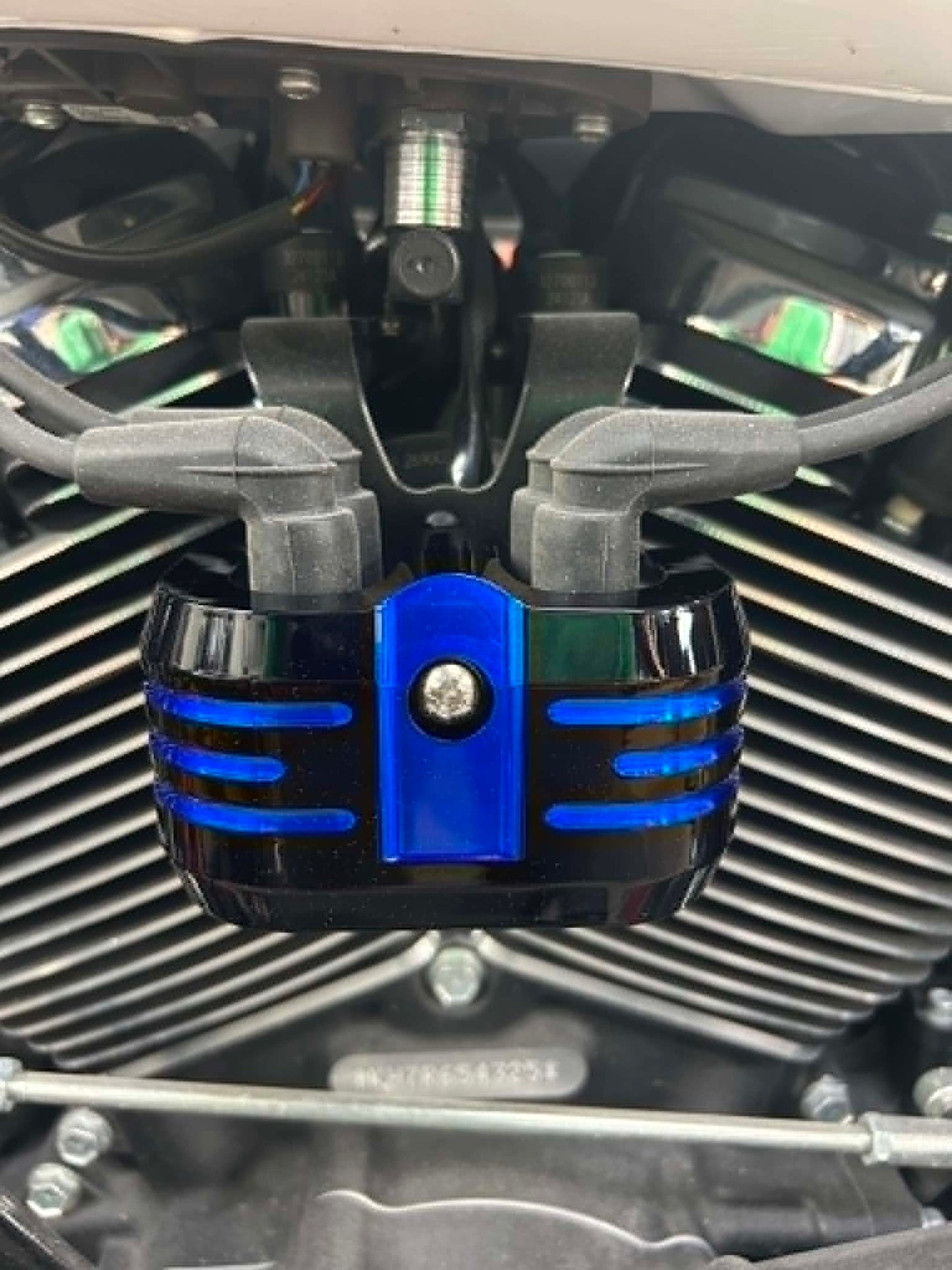 M8 TOURING COIL PACK COVER