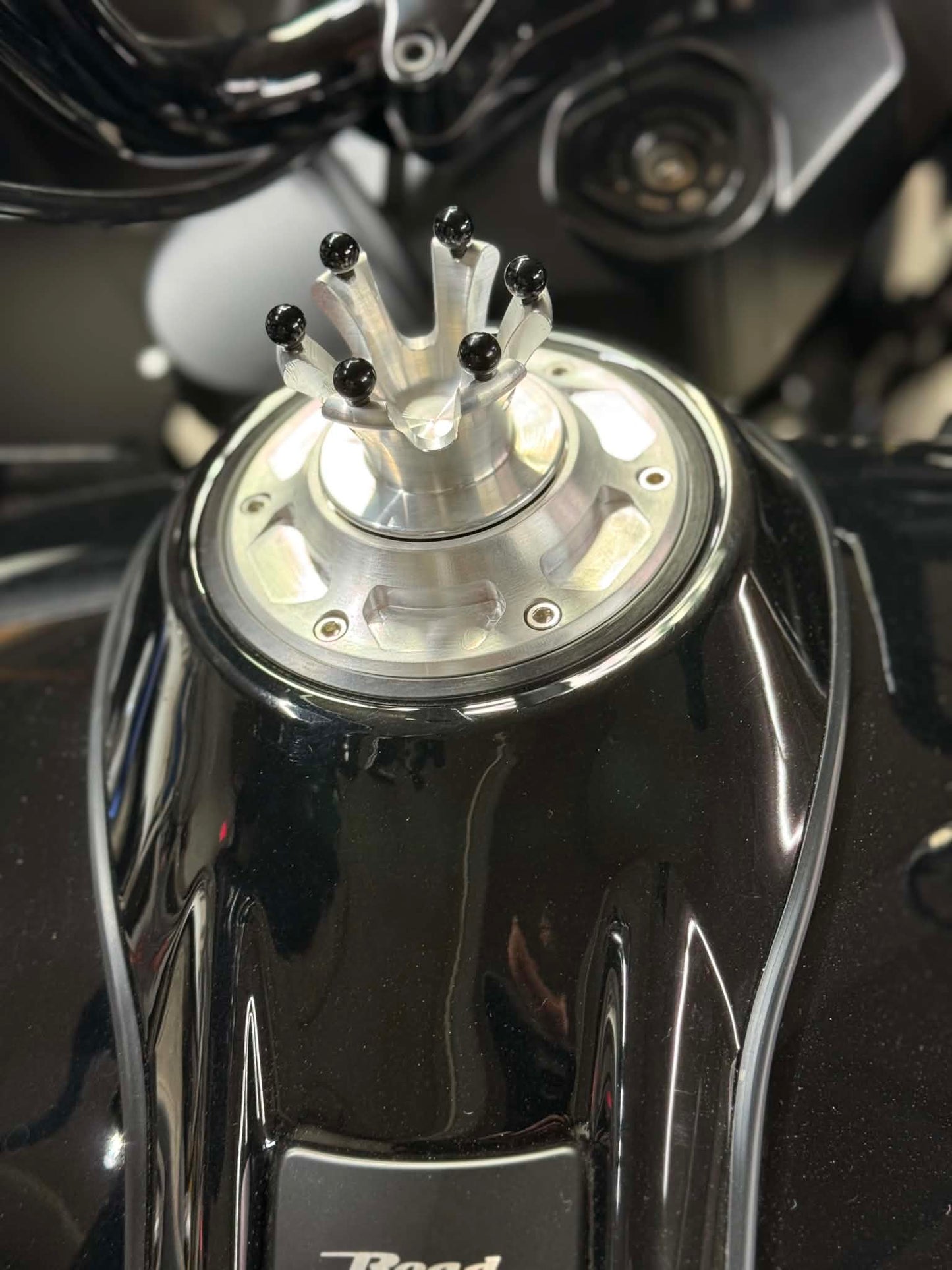 2023.5 - 2026 Road Glide / Street Glide Crown Cap Gas Cap